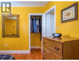 30 WILLIAMS Street - 23