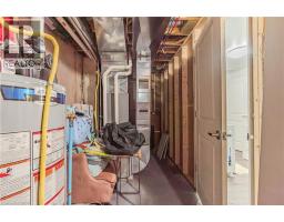 23 MACNEIL Court - 37