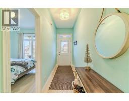 23 MACNEIL Court - 6