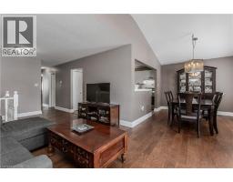 11 ROBINIA Lane - 12