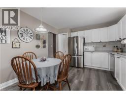 11 ROBINIA Lane - 16