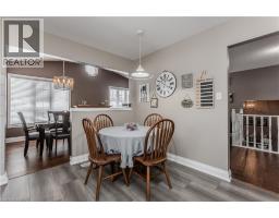 11 ROBINIA Lane - 17