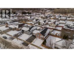 11 ROBINIA Lane - 44