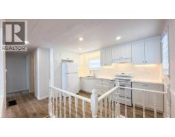 22 BROADVIEW Avenue - 13