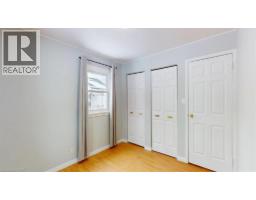 22 BROADVIEW Avenue - 24