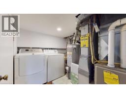 22 BROADVIEW Avenue - 29