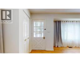 22 BROADVIEW Avenue - 5