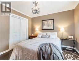 20 HILLIER Crescent - 17