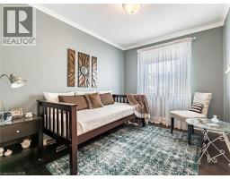 20 HILLIER Crescent - 20