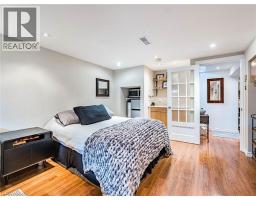 20 HILLIER Crescent - 29