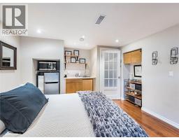 20 HILLIER Crescent - 30