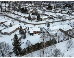 20 HILLIER Crescent - 46