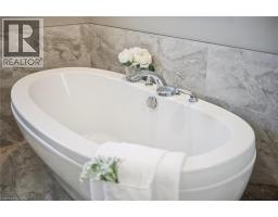 8 GRIFFITH Court - 29