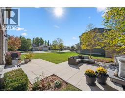 8 GRIFFITH Court - 39