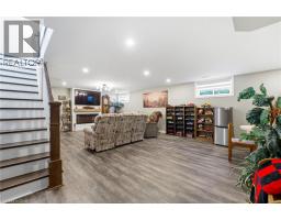 210 KROTZ Street W - 29