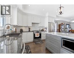 210 KROTZ Street W - 3