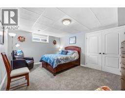 210 KROTZ Street W - 32