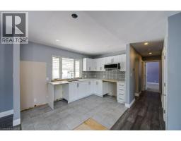 243 KING Street E - 13