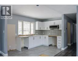 243 KING Street E - 14