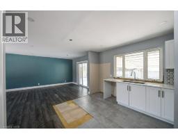 243 KING Street E - 17