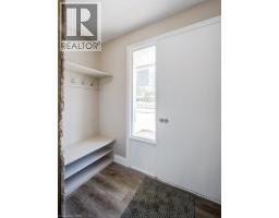 243 KING Street E - 7