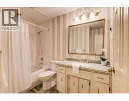 50 ALLEN Street W UnitNo. 4 - 35