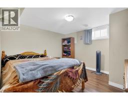 31 HOFFMAN Street - 32