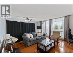 225 HARVARD Place UnitNo. 611 - 10