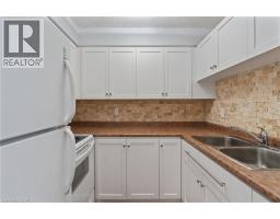 225 HARVARD Place UnitNo. 611 - 27