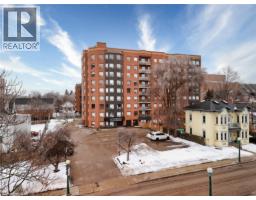 10 ELLEN Street E UnitNo. 107 - 49