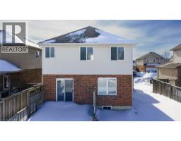 256 CHARLOTTA Street - 40