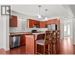 256 CHARLOTTA Street - 9