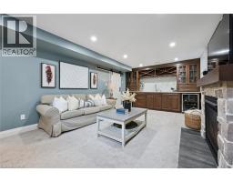 63 CLAREMONT Avenue - 32