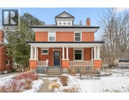 63 BLENHEIM Road - 1