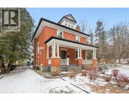 63 BLENHEIM Road - 2