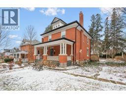 63 BLENHEIM Road - 3