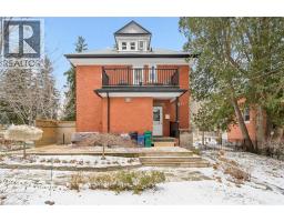 63 BLENHEIM Road - 37