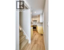 2 ESSON Street - 16