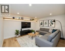2 ESSON Street - 35