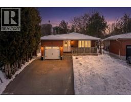 10 ROSSFORD Crescent - 1
