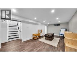 10 ROSSFORD Crescent - 27