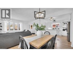 10 ROSSFORD Crescent - 8