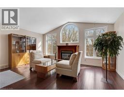 25 BANKSIDE Drive UnitNo. 2 - 4