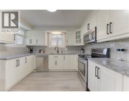 198 THE COUNTRY Way - 10