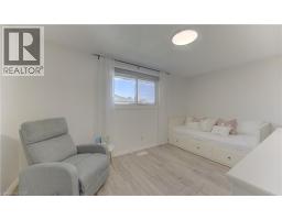 198 THE COUNTRY Way - 12