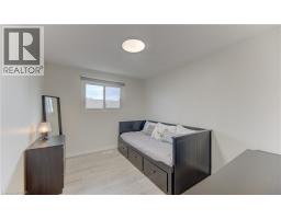 198 THE COUNTRY Way - 13