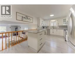 198 THE COUNTRY Way - 8