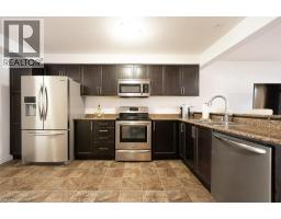 8 RENFREW Street - 13