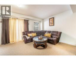 8 RENFREW Street - 16