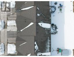 8 RENFREW Street - 39